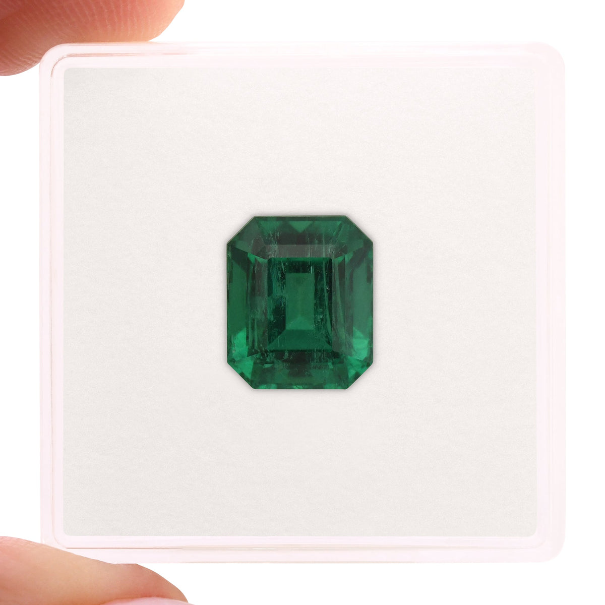 3,45 Karat grüner achteckiger Smaragd