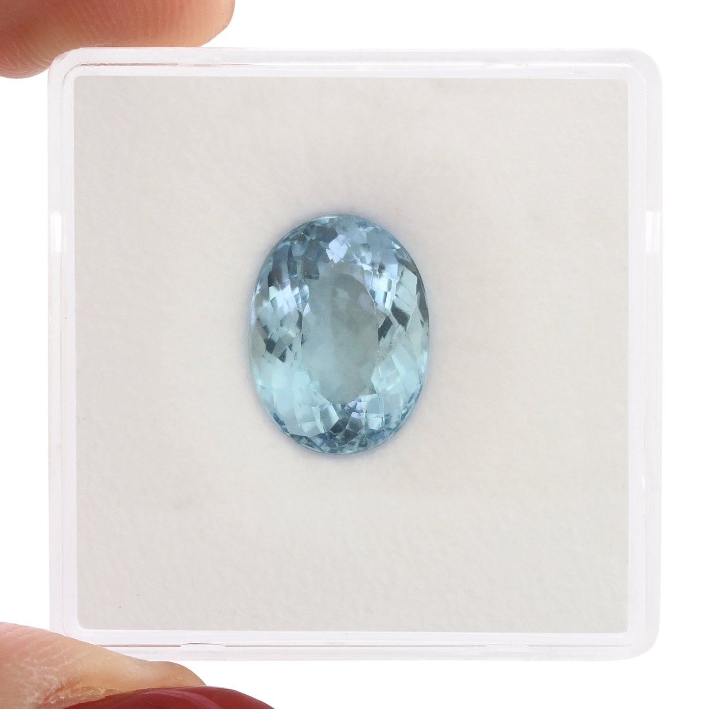 3,32 Karat blauer brasilianischer ovaler Aquamarin