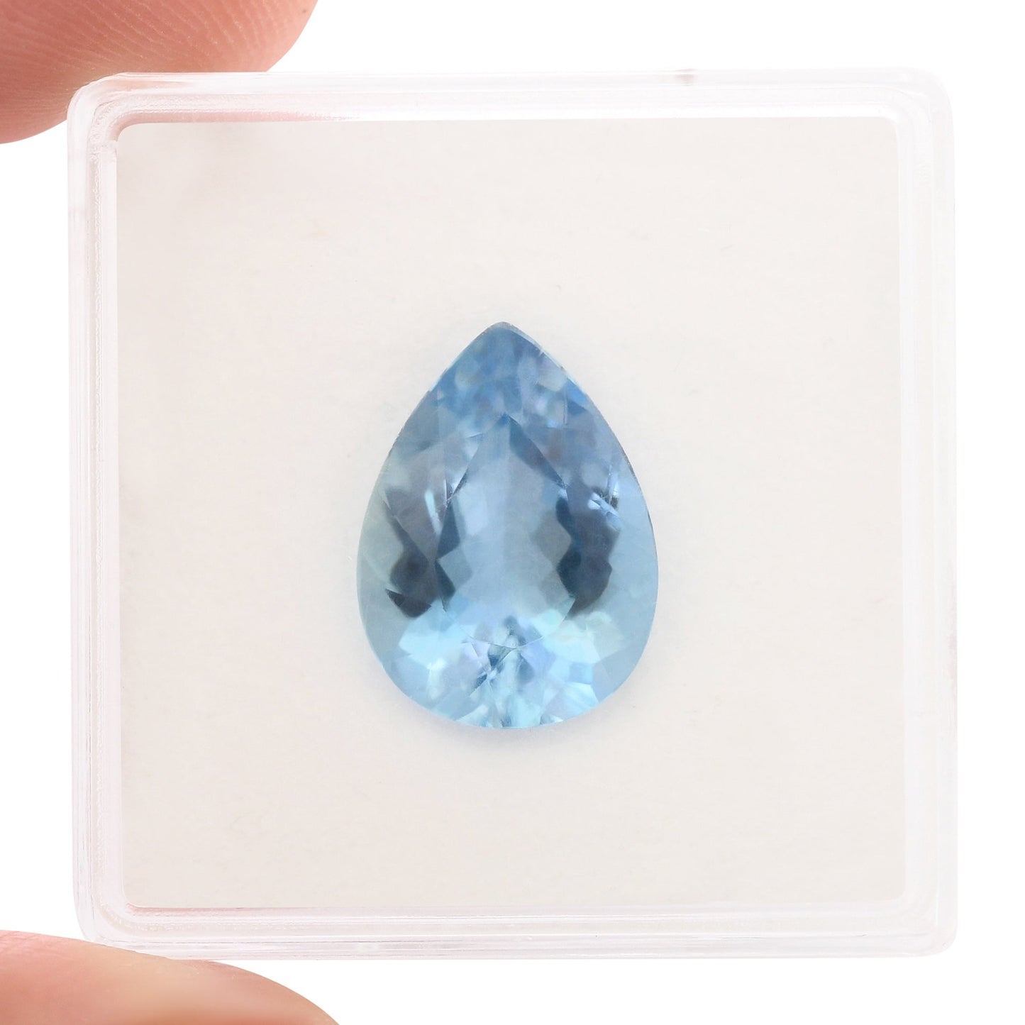 3,55 Karat blauer brasilianischer Birnen-Aquamarin
