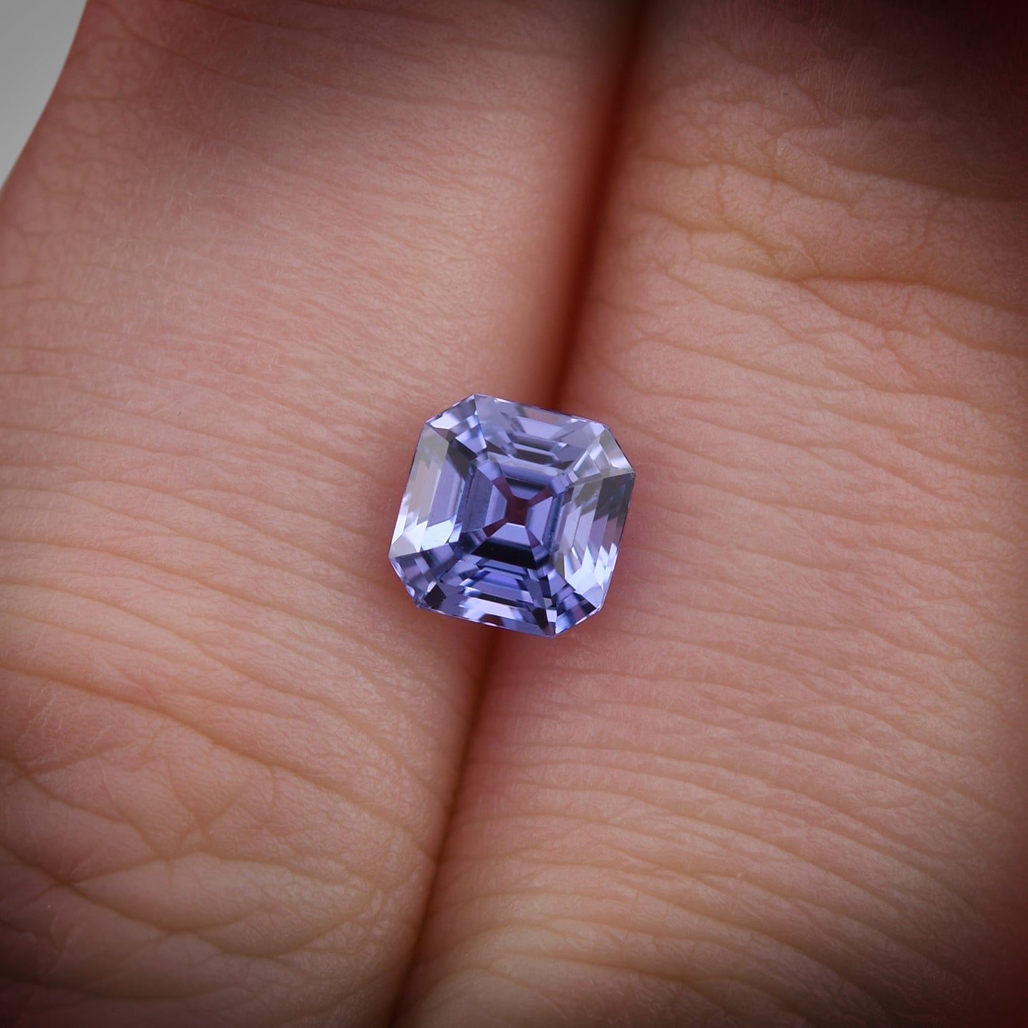 1,52 Karat blauer Smaragd-Saphir aus Sri Lanka