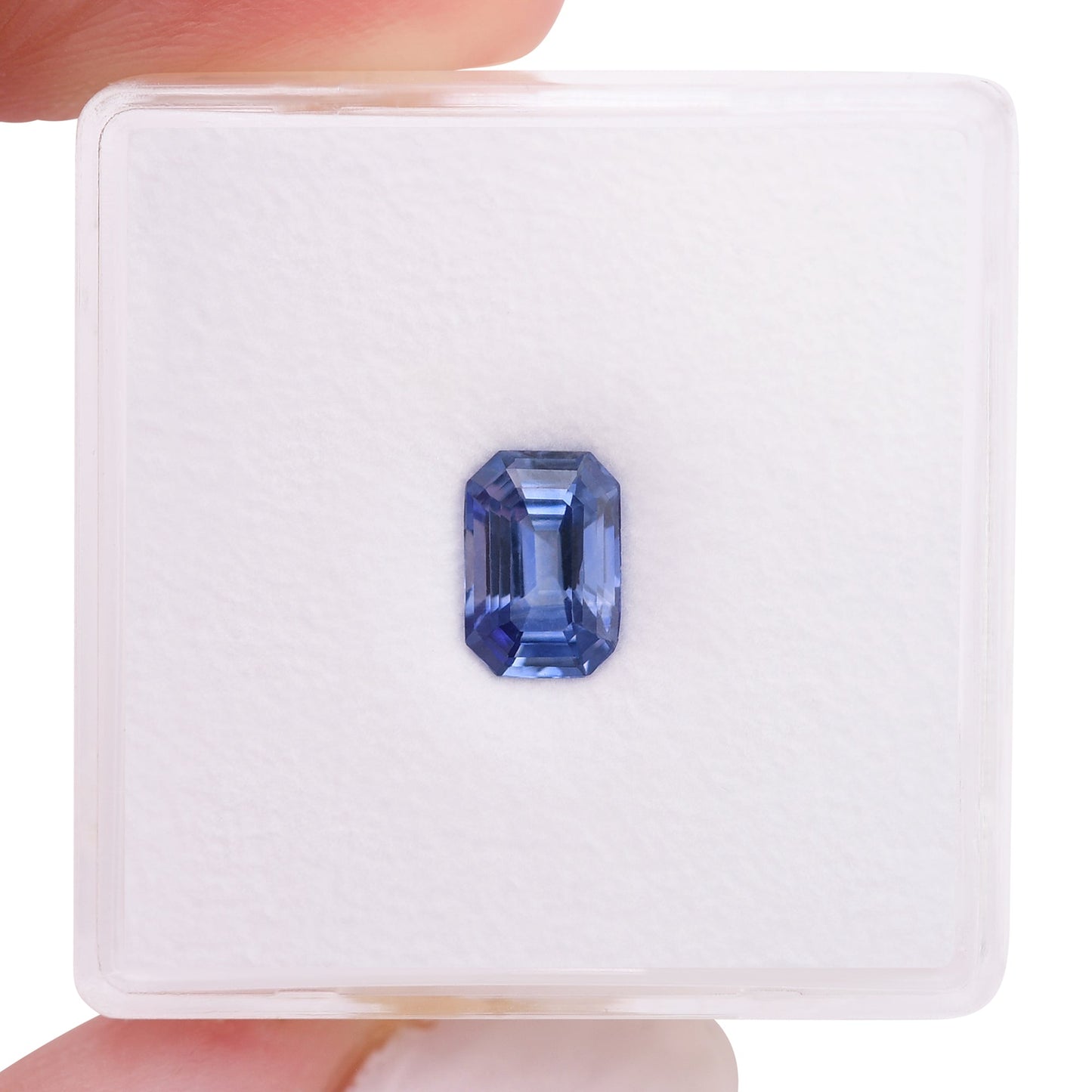 0,98 Karat blauer Smaragd-Saphir aus Sri Lanka