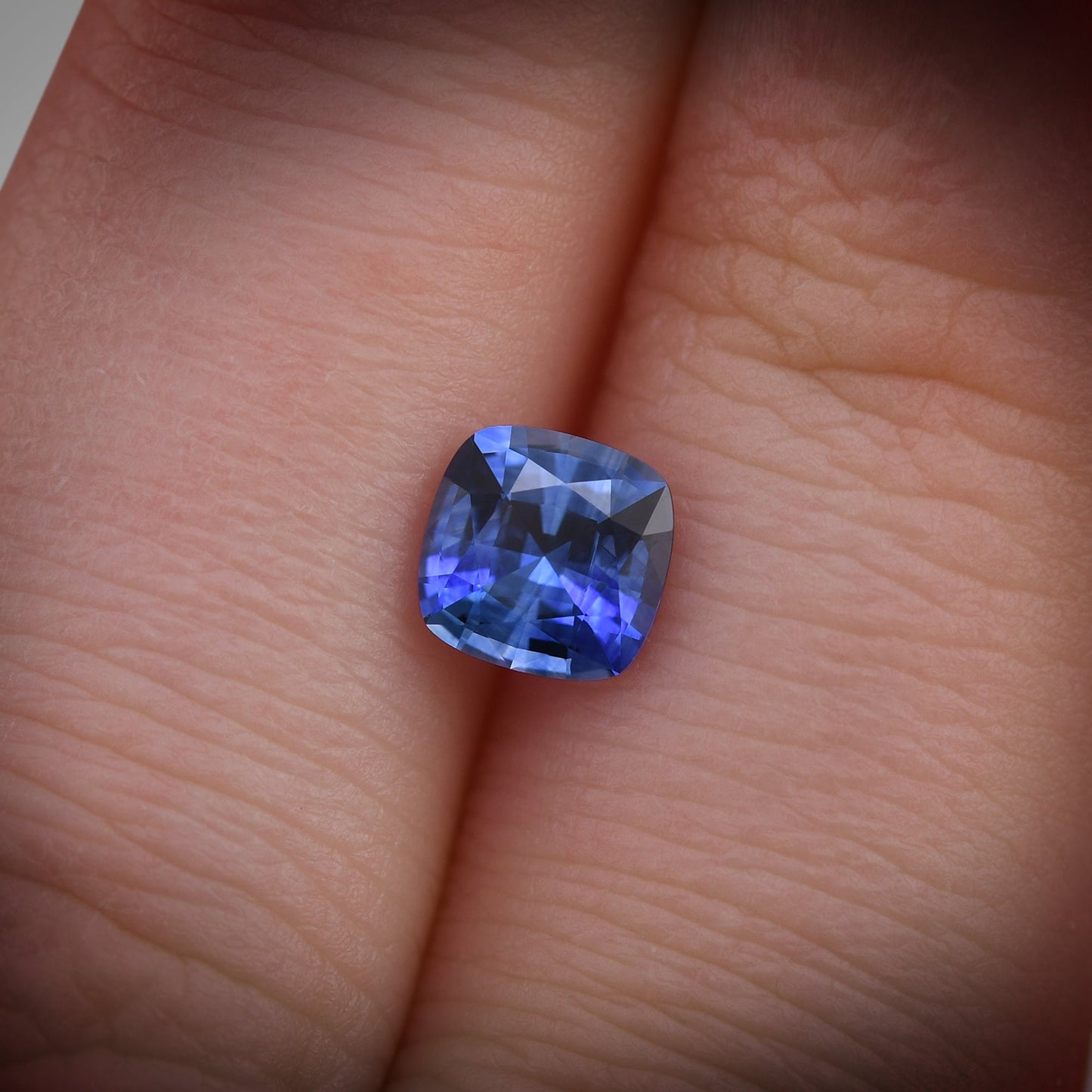 1,09 Karat blauer Kissen-Saphir aus Sri Lanka