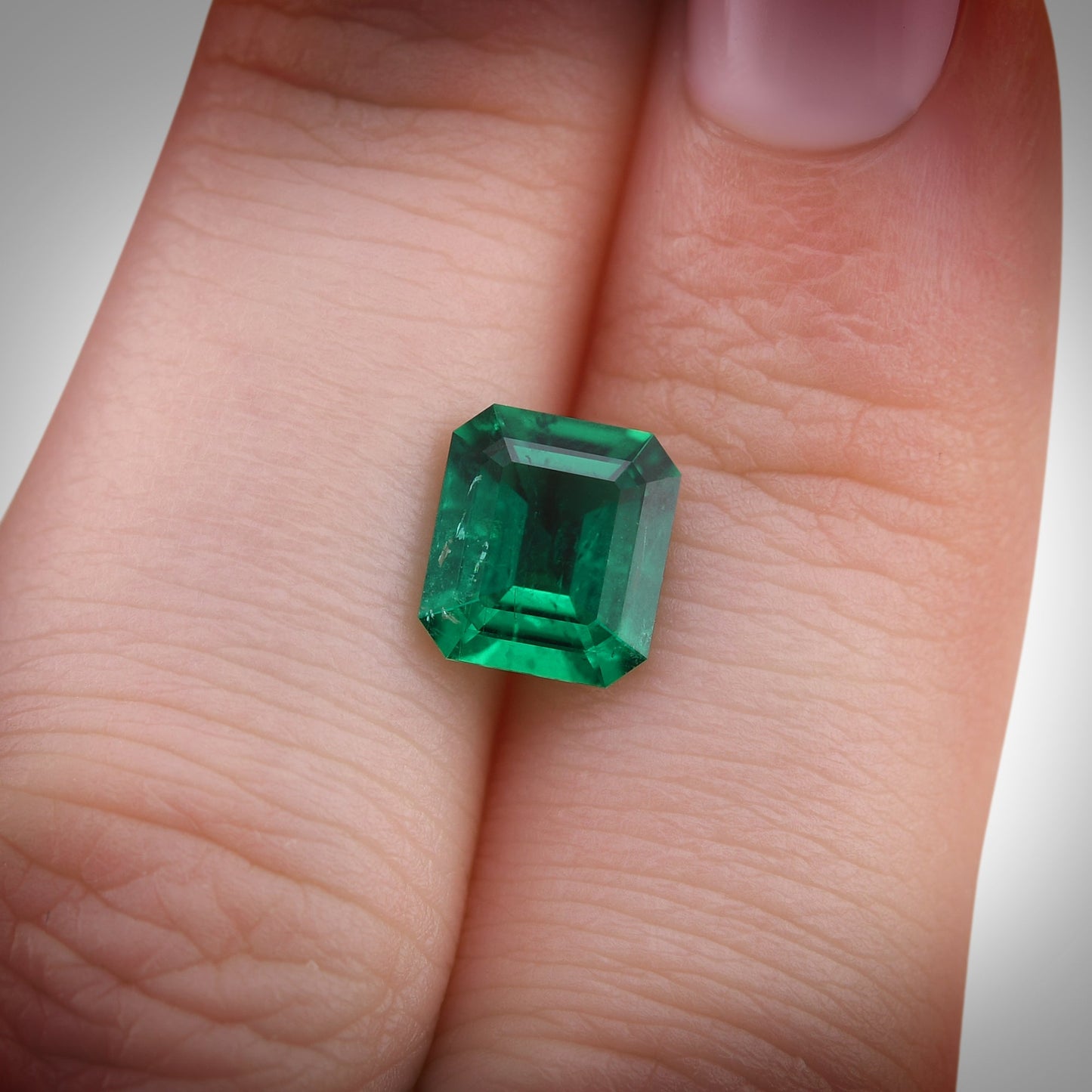 1,65 Karat grüner kolumbianischer Smaragd (MUZO)