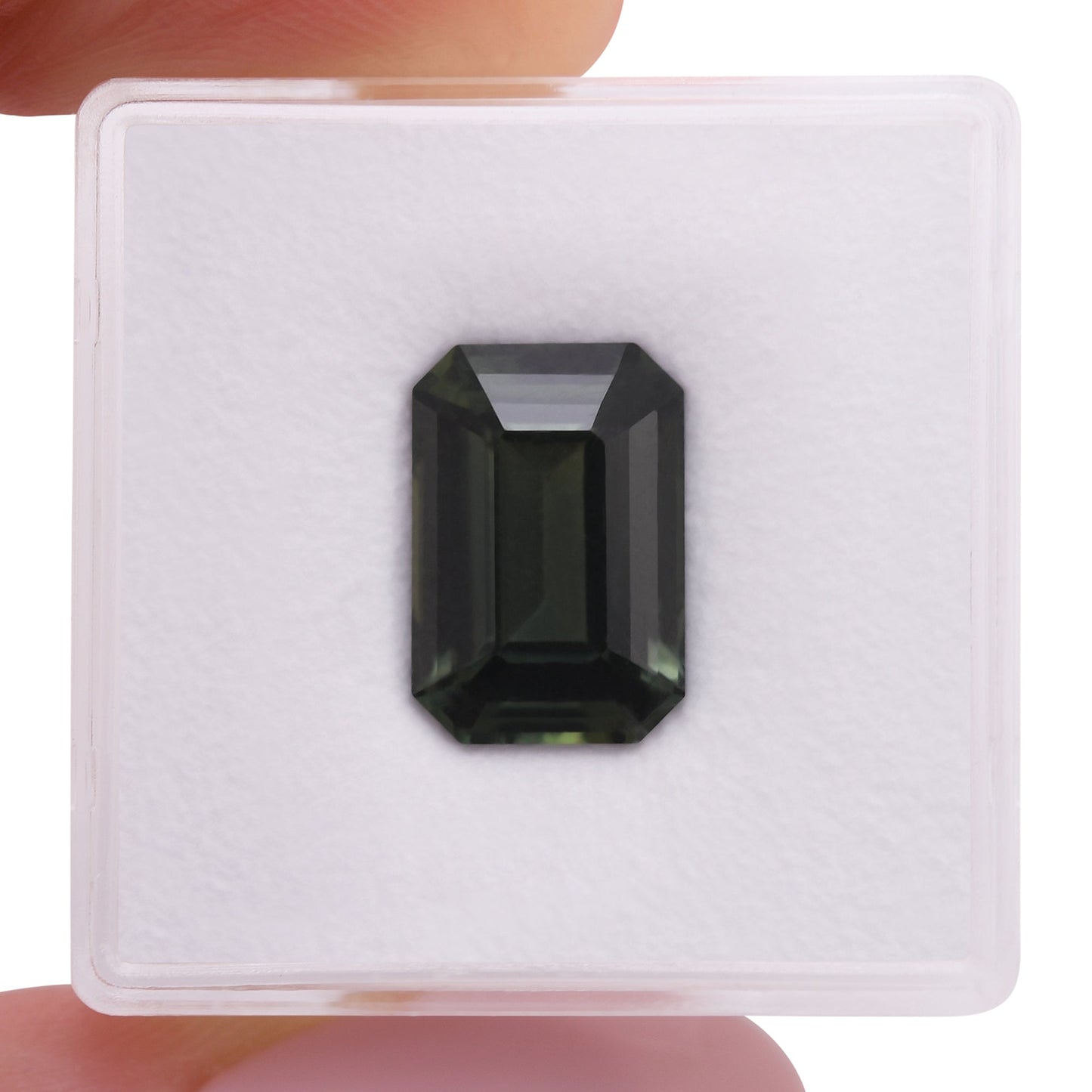 5.65 Carat Green MADAGASCAR Emerald Sapphire CD