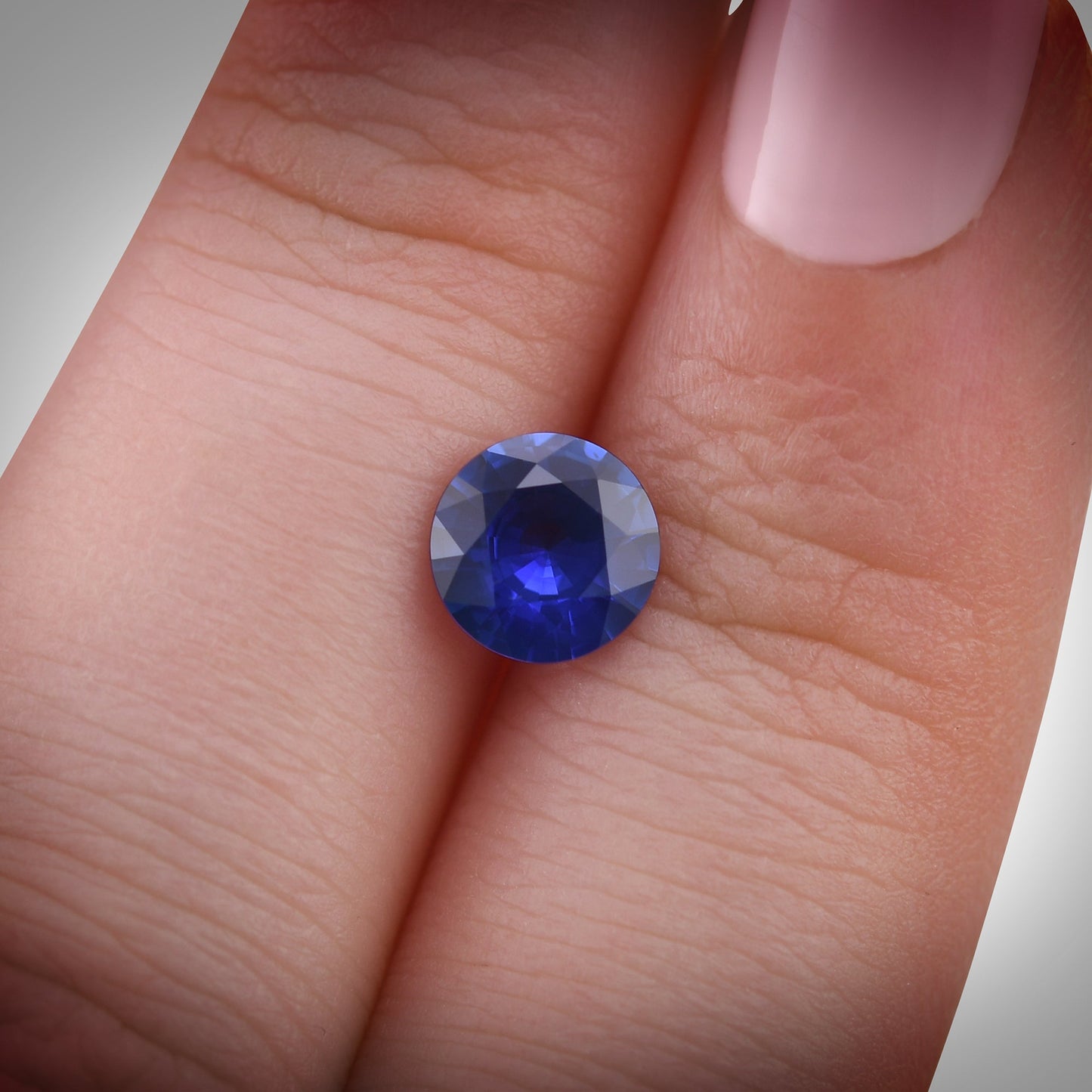 1,23 Karat blauer runder Saphir aus Sri Lanka