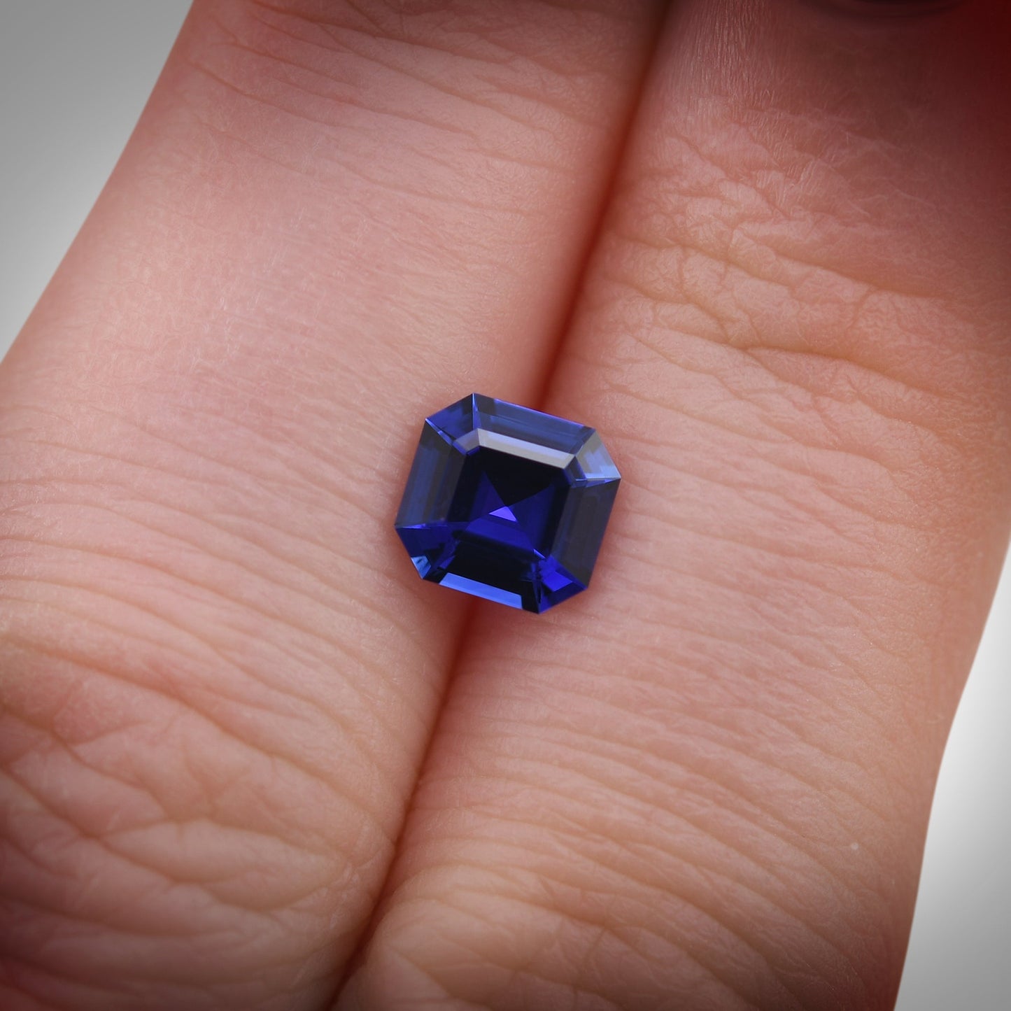 1,18 Karat blauer Asscher-Saphir aus Sri Lanka