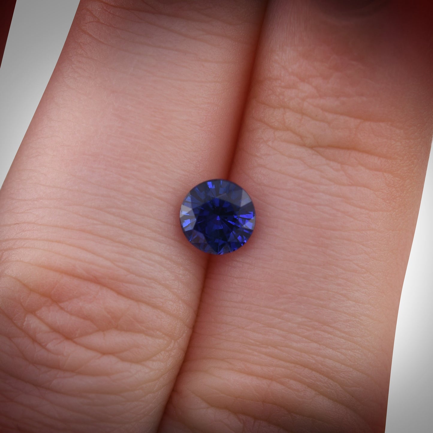 1,18 Karat blauer runder Saphir aus Sri Lanka
