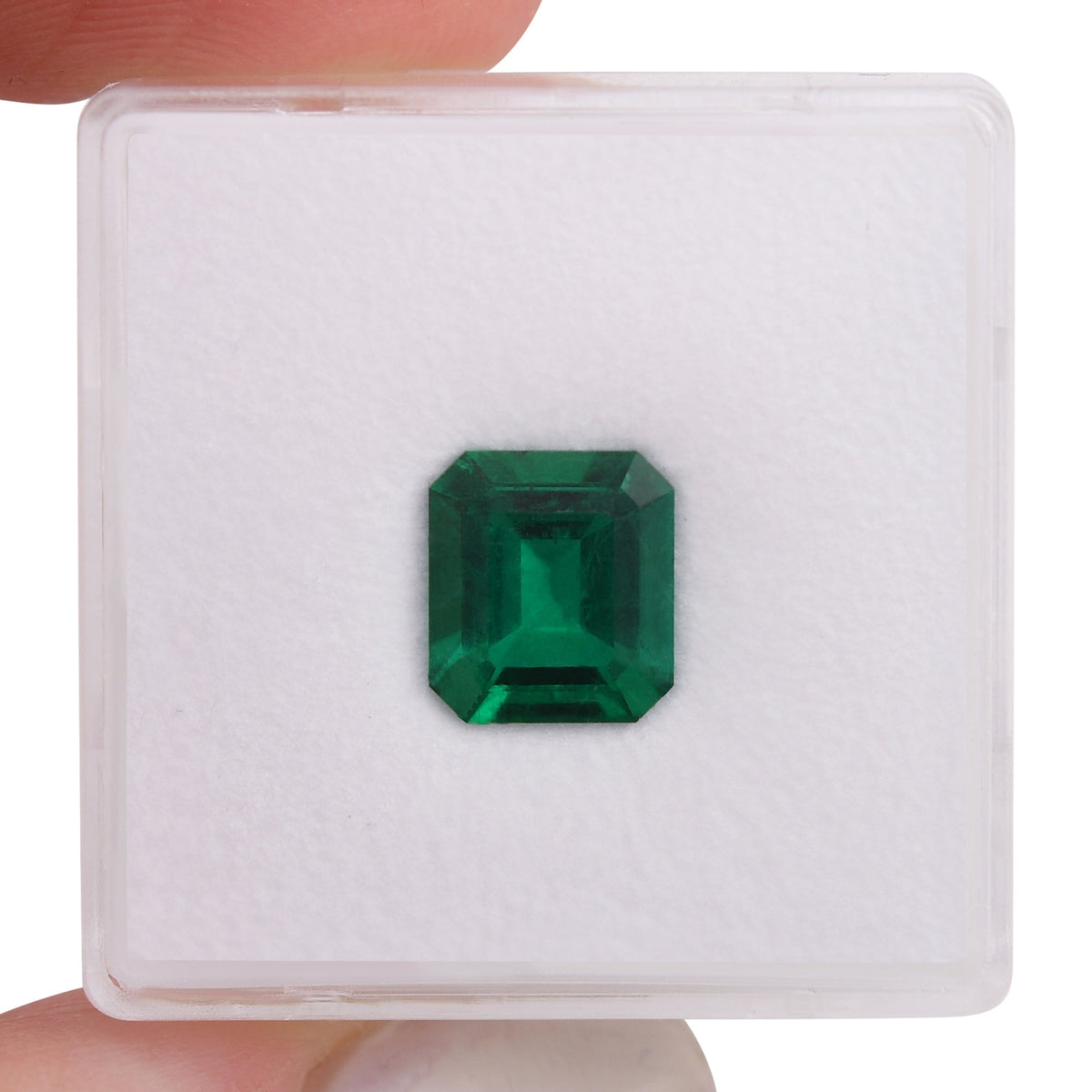 1,65 Karat grüner kolumbianischer Smaragd (MUZO)