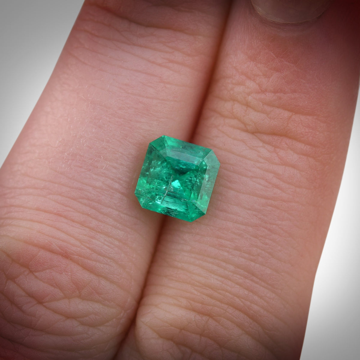 Smaragd | 1,78 ct | Grün | MUZO | Ref. 659660