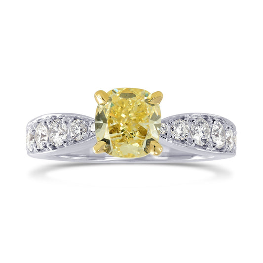 Ring mit gelbem Kissen-Diamanten und Seitensteinen