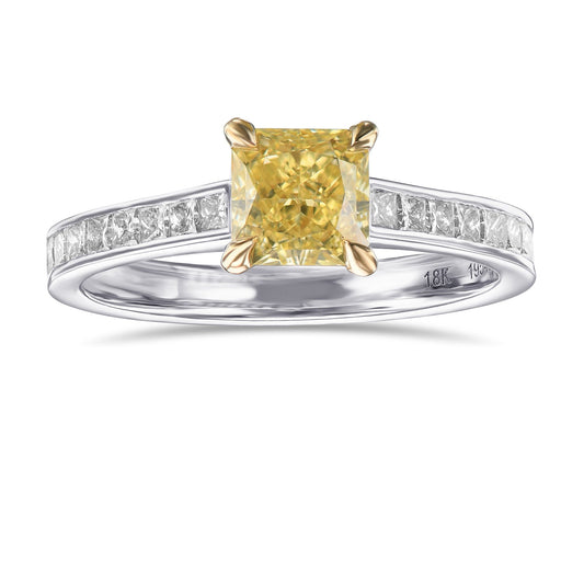 Ring mit strahlend gelbem Diamanten und Seitenstein