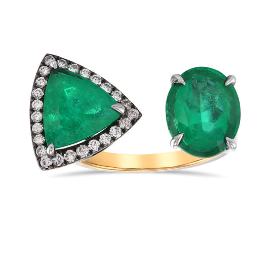 Zweisteiniger Ring mit trillianischem und ovalem Smaragd