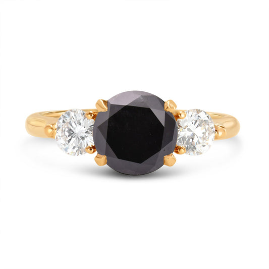 Eleganter schwarzer Dreistein-Diamantring