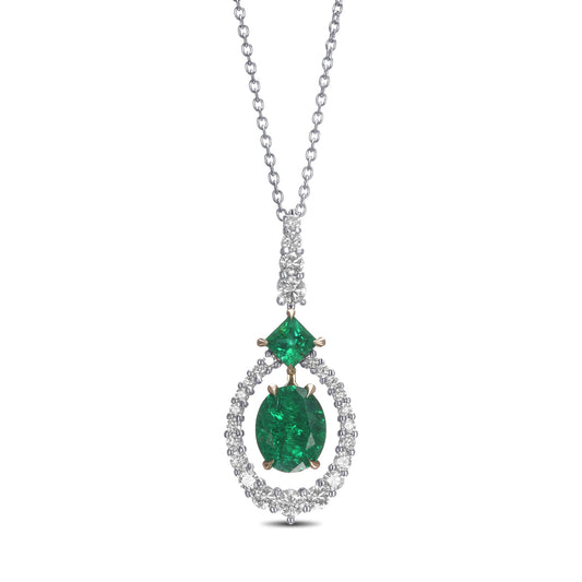 Ovaler Muzo-Anhänger mit Smaragd und Diamant-Halo