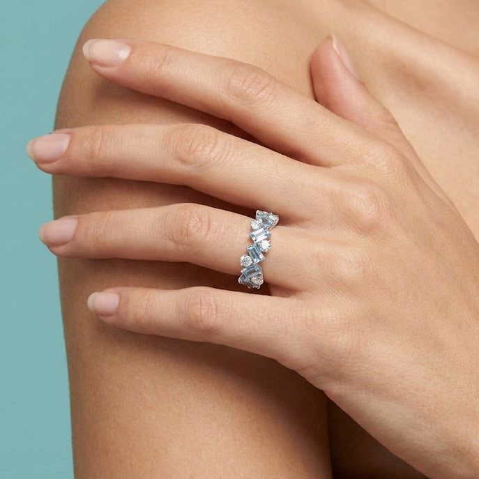 Aquamarin- und Diamantring